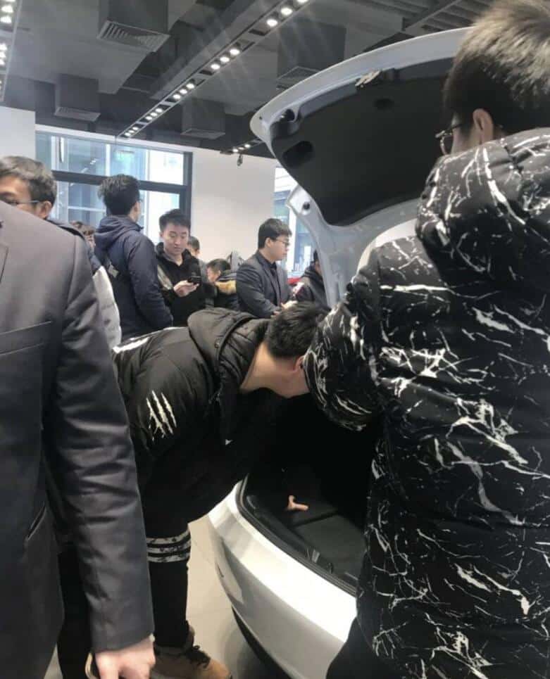 Nio sees its 'Model 3' moment as ET5 starts locking in orders