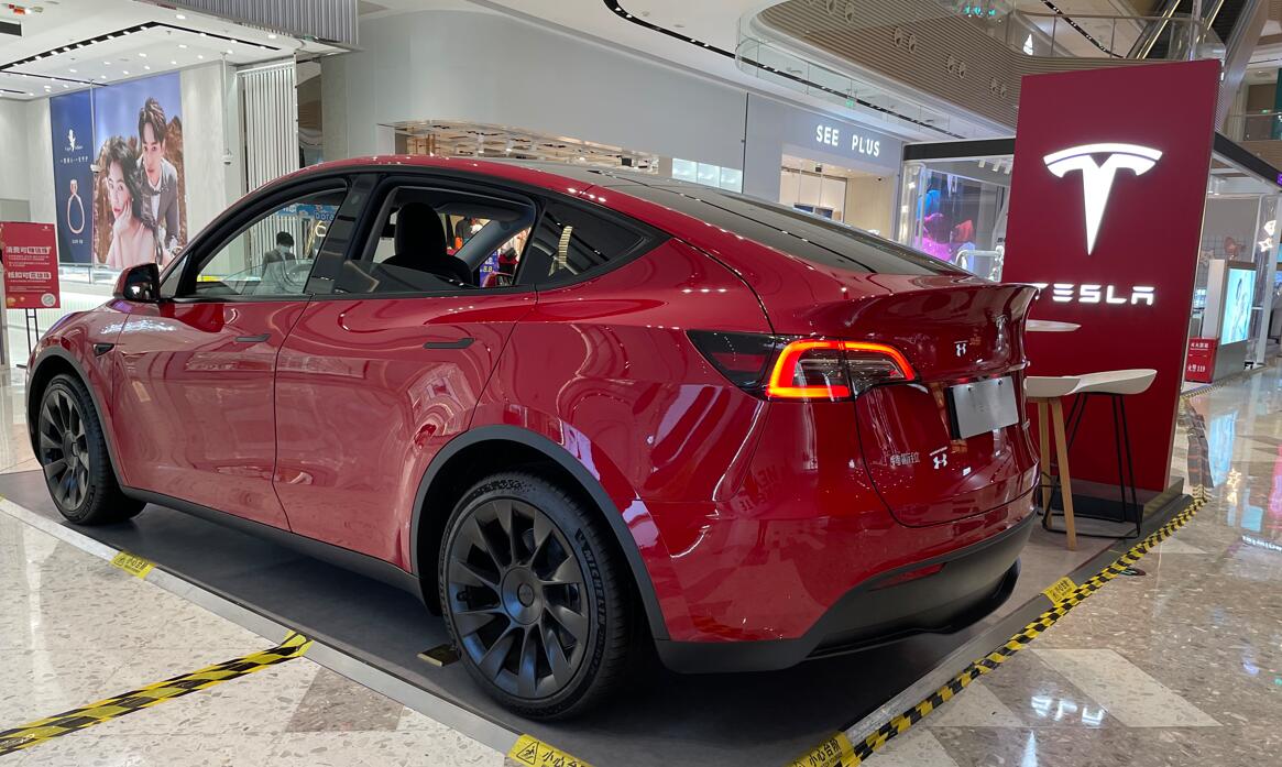 Tesla reportedly eyeing closing some showrooms in expensive locations in China, with greater emphasis on lower-cost suburban stores