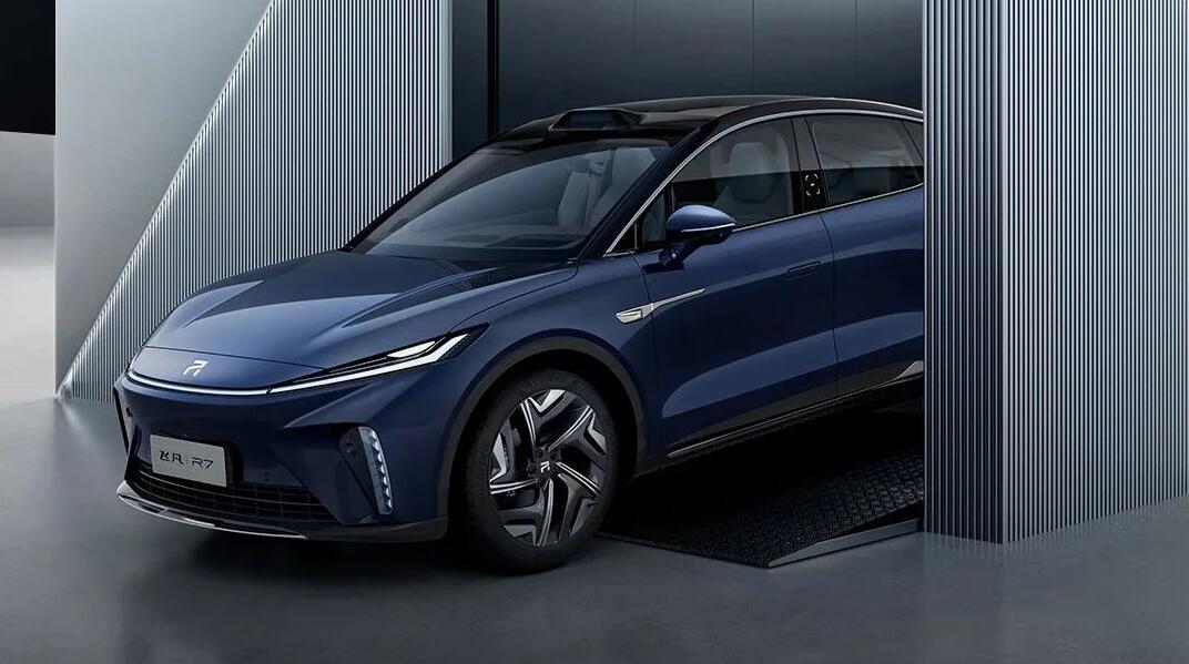 SAIC's Rising Auto officially launches battery swap-enabled R7 SUV with subsidized starting price of ,130