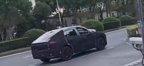 Spy photo: Model suspected to be Nio EC7 spotted