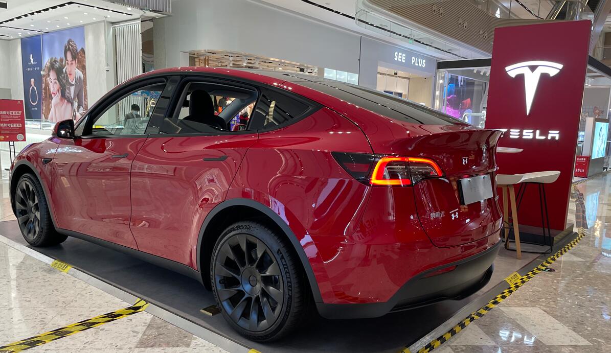Tesla cuts prices of Model 3 and Model Y in China