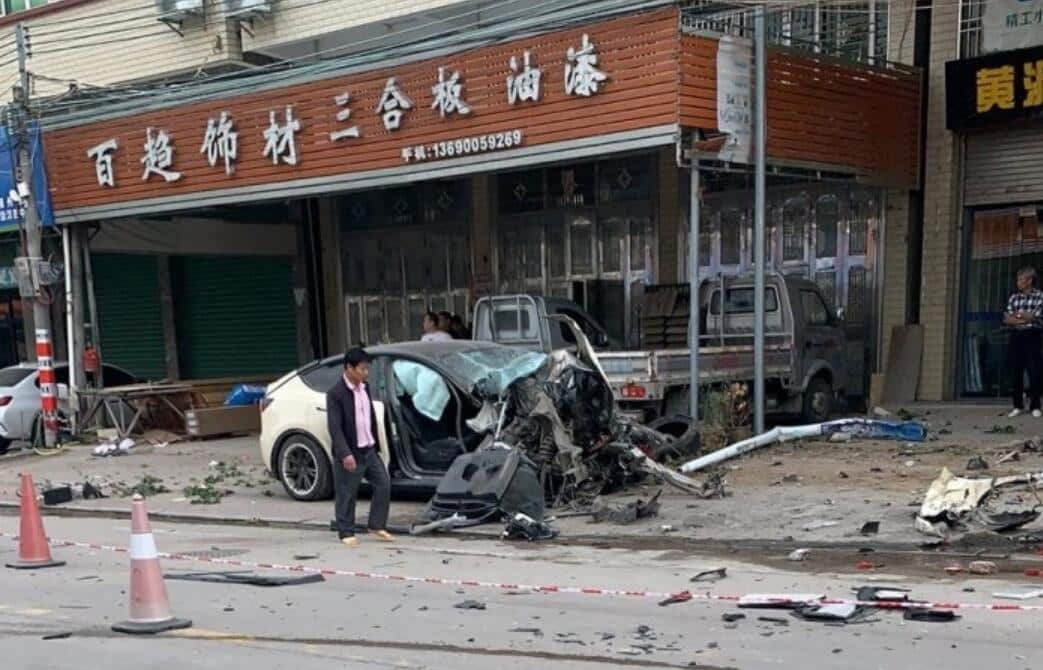 Fatal accident puts Tesla in spotlight in China
