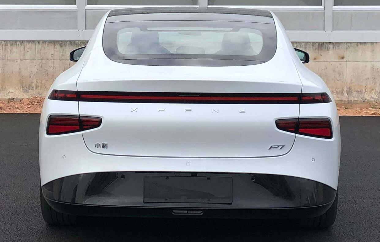 Regulatory filing: New Xpeng P7 to come with LiDAR option and stronger motors