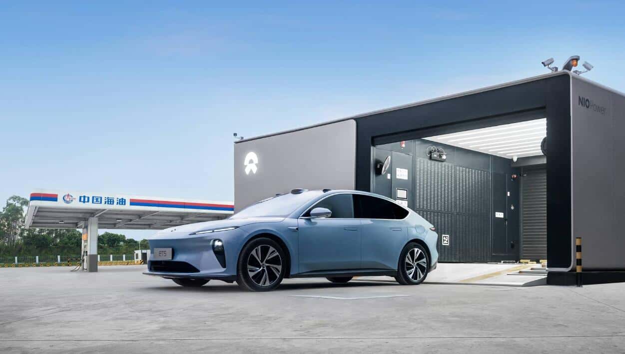 Nio partners with another oil giant in China to build swap stations