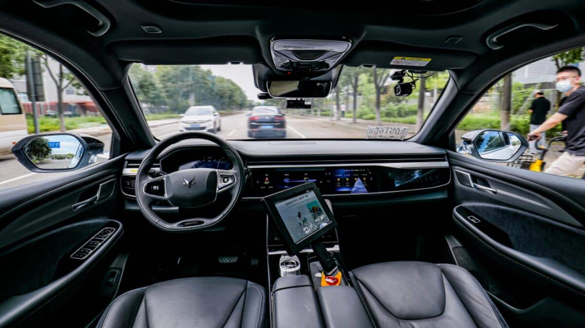 Baidu, Pony.ai given green light to test self-driving cars with no one in front row in Beijing