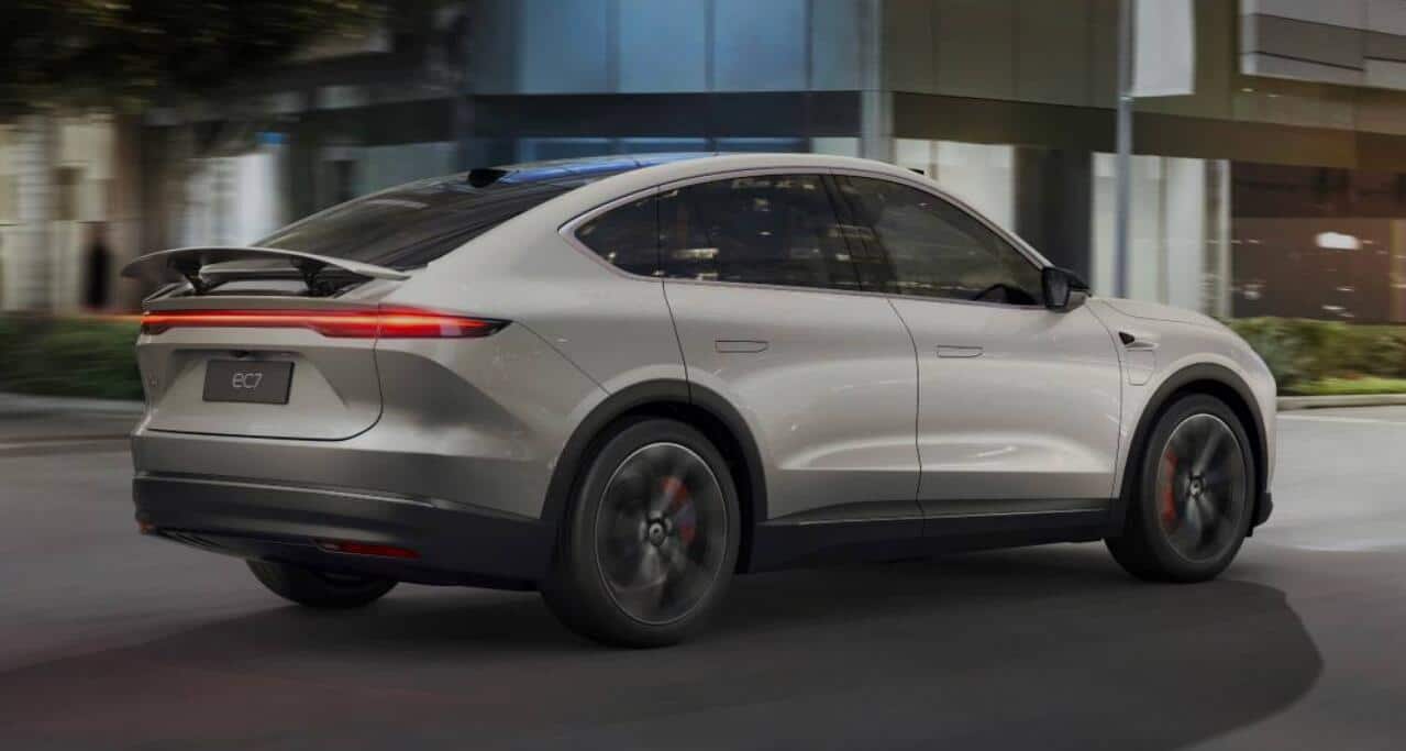 Nio kicks off product super cycle with launch of EC7 and new ES8