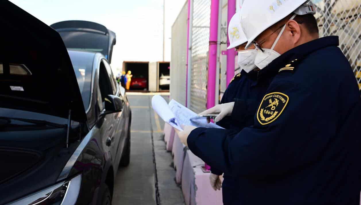 Tesla's new Model S and Model X being imported into China as deliveries near