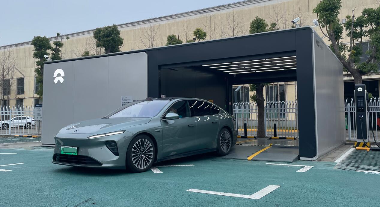 Nio's 3rd-gen swap station makes real-life debut as mass production nears
