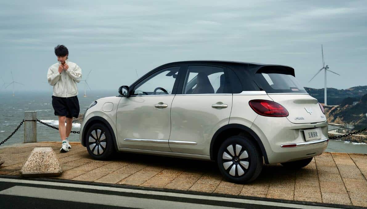 SAIC-GM-Wuling launches new EV model, price from ,680