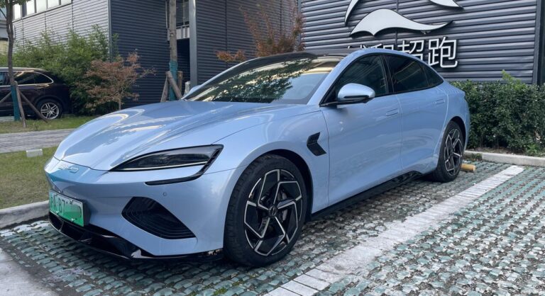 BYD offers extended, bigger discount for Seal