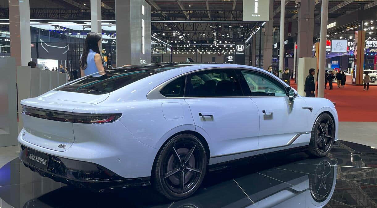 Voyah offers huge benefits for free for flagship sedan before delivery begins