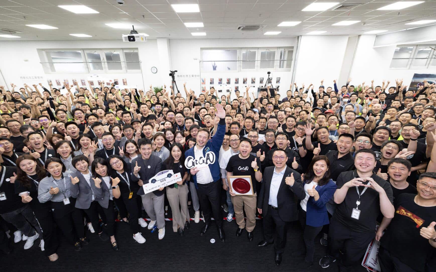 Musk ends China visit after visiting Tesla Shanghai plant last night