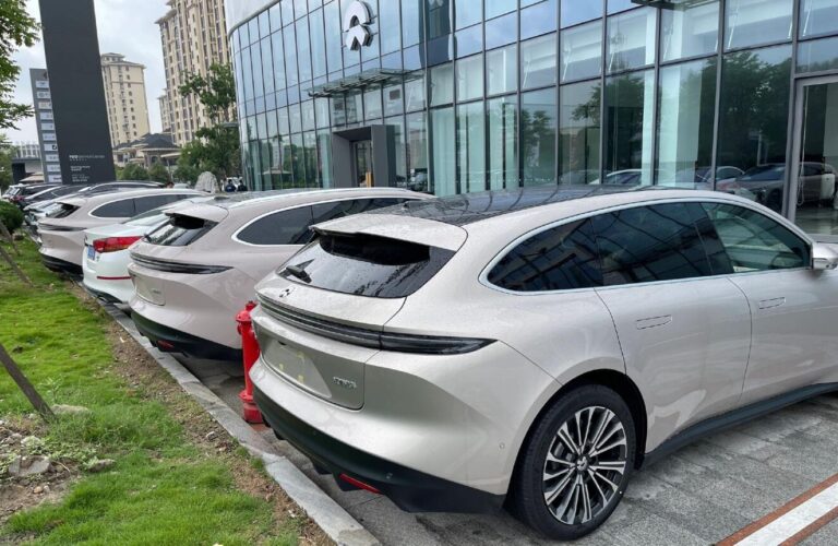 ET5 Touring said to be available at Nio showrooms in China starting Jun 10