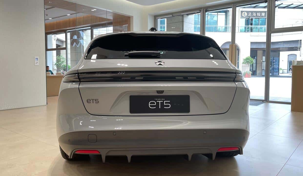 Store visit: First impression of Nio ET5 Touring