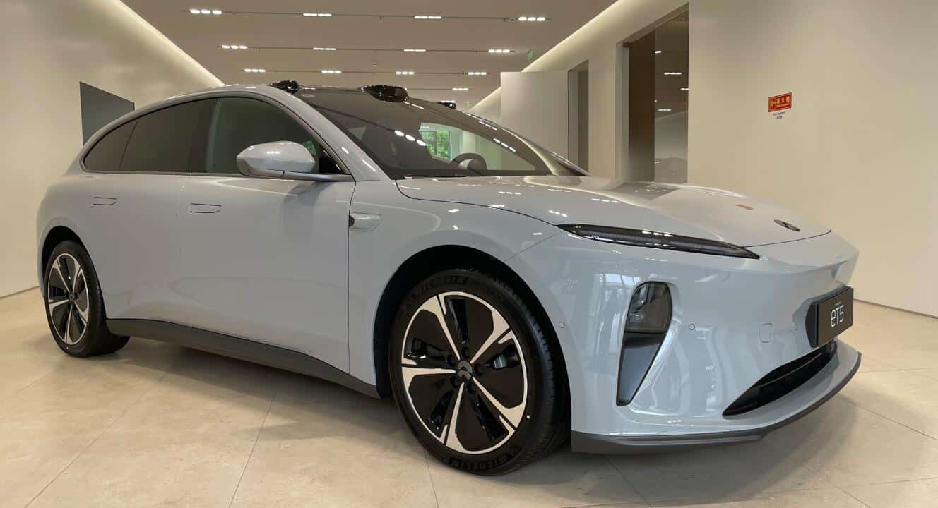 Store visit: First impression of Nio ET5 Touring