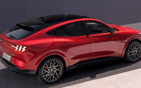 US can't yet compete with China in EV production, says Ford chairman