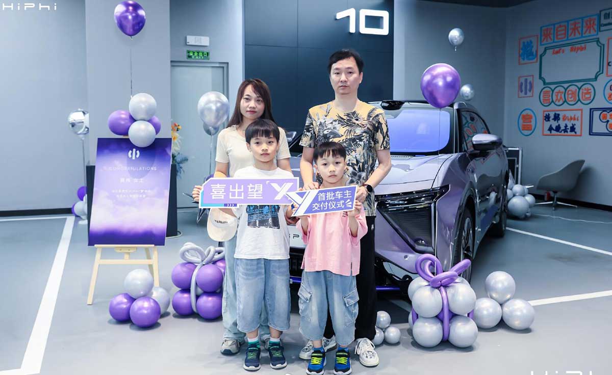 HiPhi starts delivering its cheapest model HiPhi Y