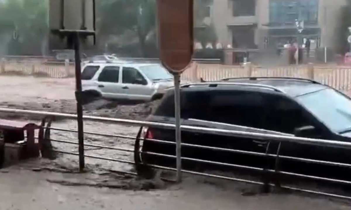 Beijing hit by rare rainstorms and floods