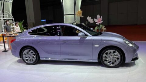 Great Wall explores bringing Baidu's AI model Ernie to its cars