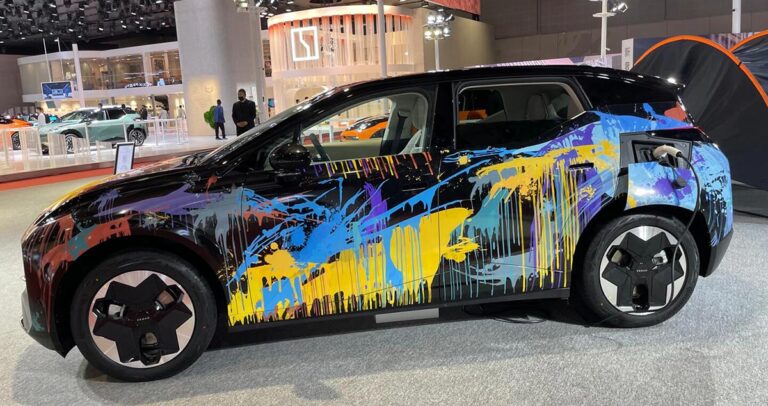 Zeekr reportedly plans to raise $1 billion in IPO