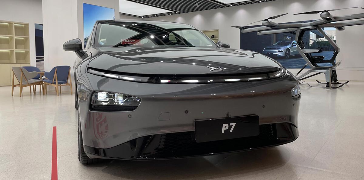 Xpeng to gradually replace direct stores with dealers, report says