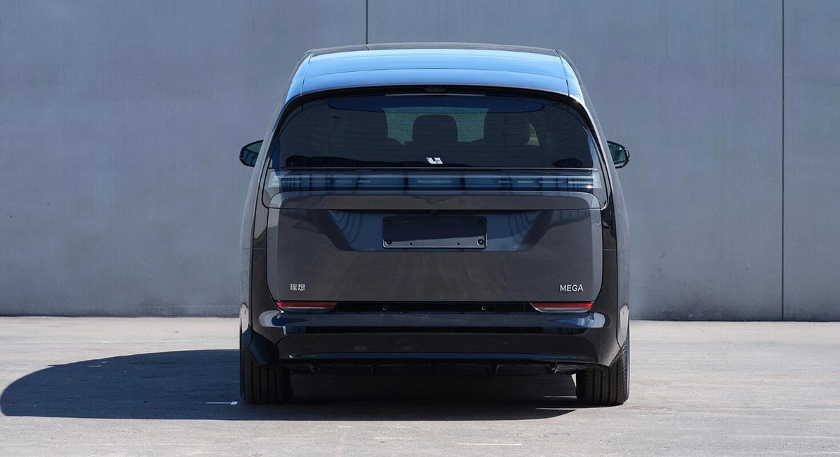 Li Auto CEO shares uncamouflaged images of Li Mega MPV