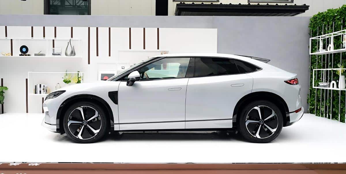 BYD begins pre-sales of shooting brake style SUV Song L with starting price of ,070