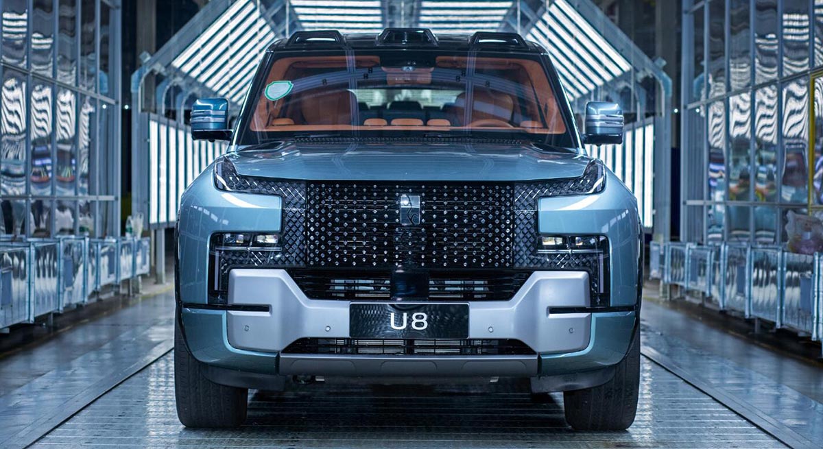 BYD Yangwang U8's 1st production cars roll off line, deliveries to start soon