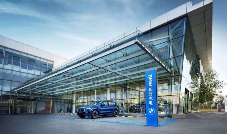 BMW to build charging network in China with Mercedes, aiming for 1,000 supercharging stations by 2026