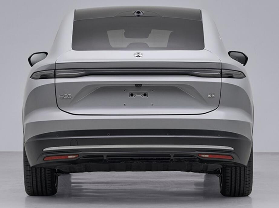 Nio re-files 8 models on sale under its own name after gaining car-making qualification