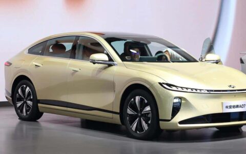 US mulls raising tariffs on Chinese EVs, report says