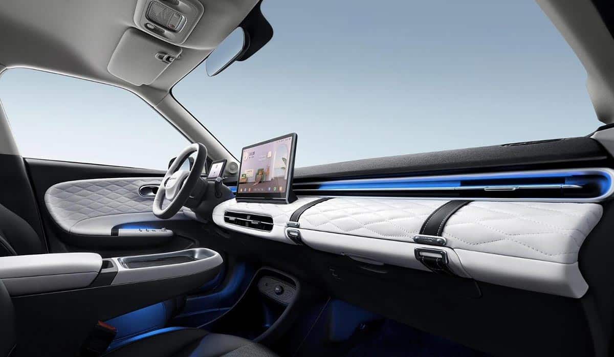 Dongfeng's new brand Nammi launches 1st EV model with starting price of ,470