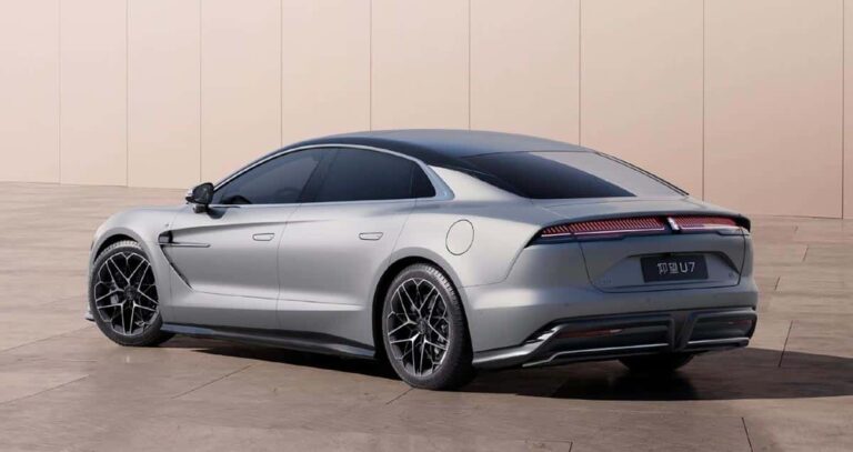 BYD Yangwang reveals 1st sedan U7, to be priced around RMB 1 million