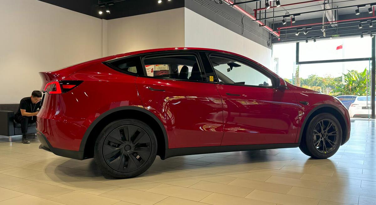 Tesla offers <img fetchpriority=