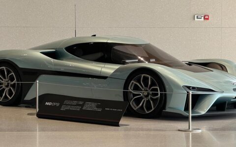 Chinese EV makers' CEOs react to Apple's reported ditching of EV effort