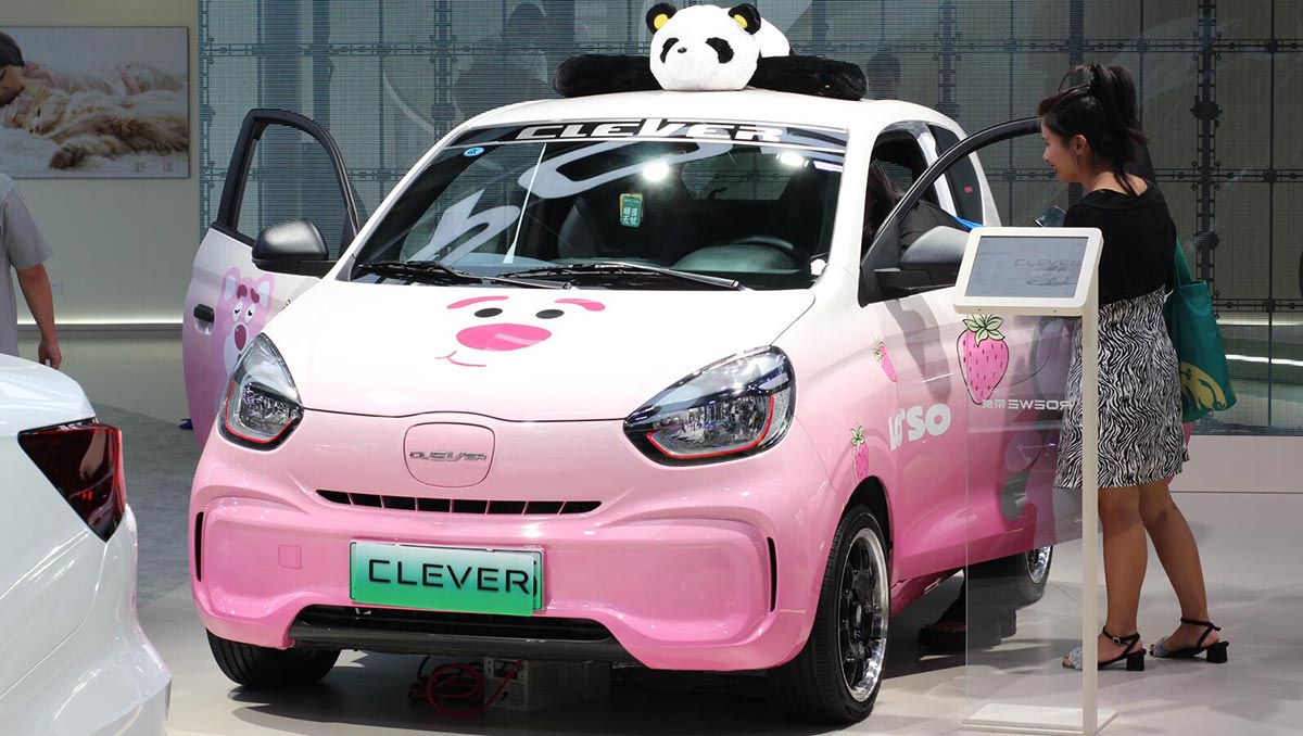 China's NEV retail at 283,000 in Feb 1-25, down 44% from same period last month