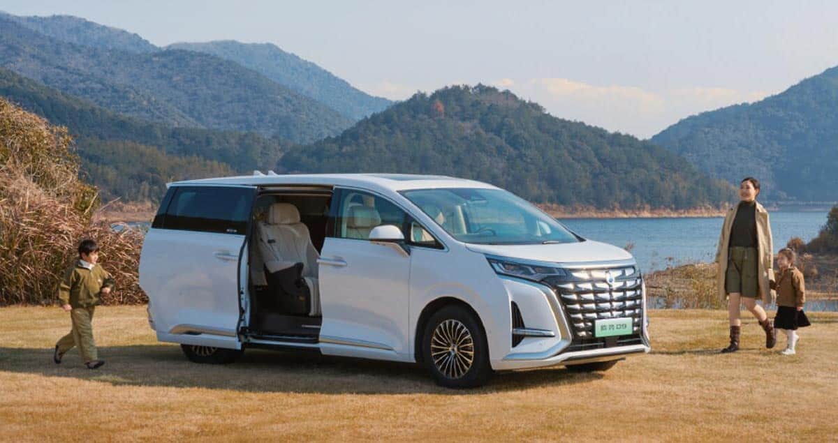 BYD Denza reveals strong D9 MPV orders while Li Auto silent on Li Mega