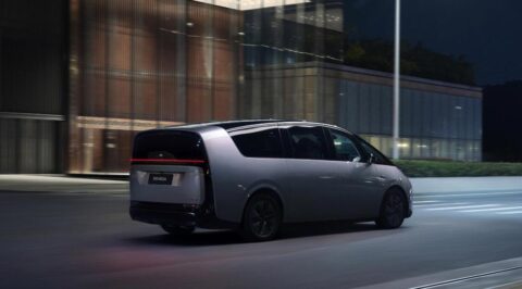 Li Auto CEO vows to fight back as negative comments threaten to derail Li Mega's prospect