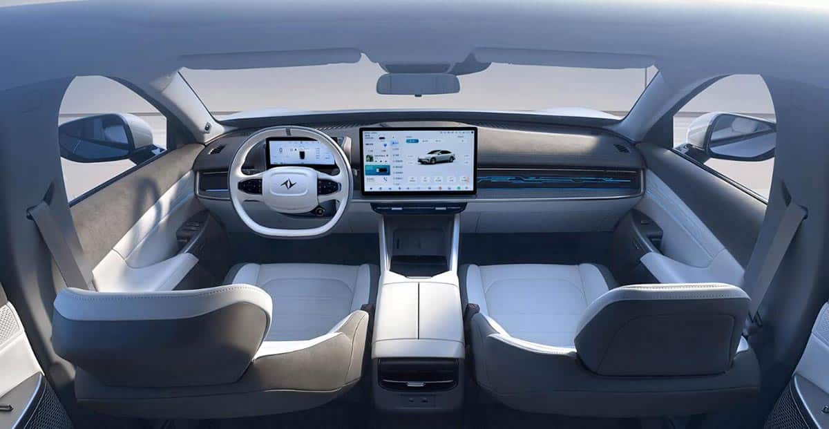 Dongfeng's new NEV brand eπ launches 1st model, eπ 007 sedan, starting at ,190