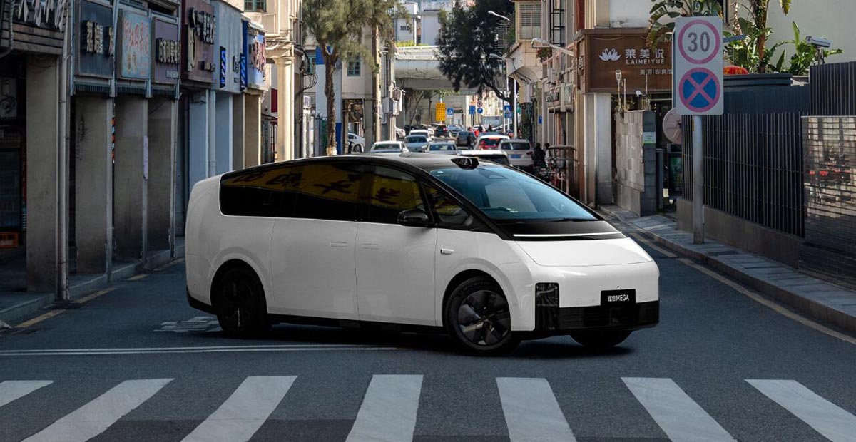 Li Auto mulls lowering Li Mega sales target as orders less than 4,000 after half month on market, report says