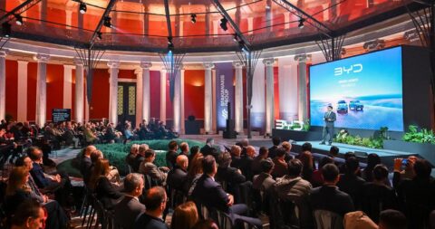 BYD enters Greek passenger car market with Atto 3, Seal