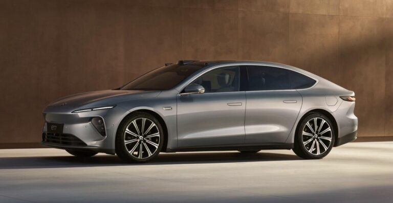 Nio to start delivering 2024 ET7 on Apr 30, reservations open today