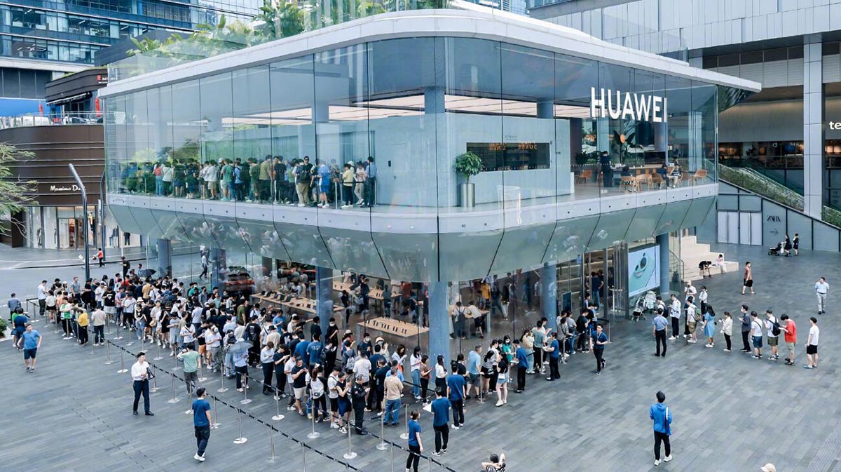 Luxeed S7 expected to deliver over 4,500 units in Apr, says Huawei's Richard Yu