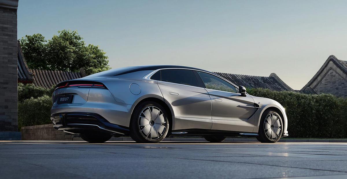 BYD's Yangwang launches new variant for U8, gives U7 debut at Beijing auto show