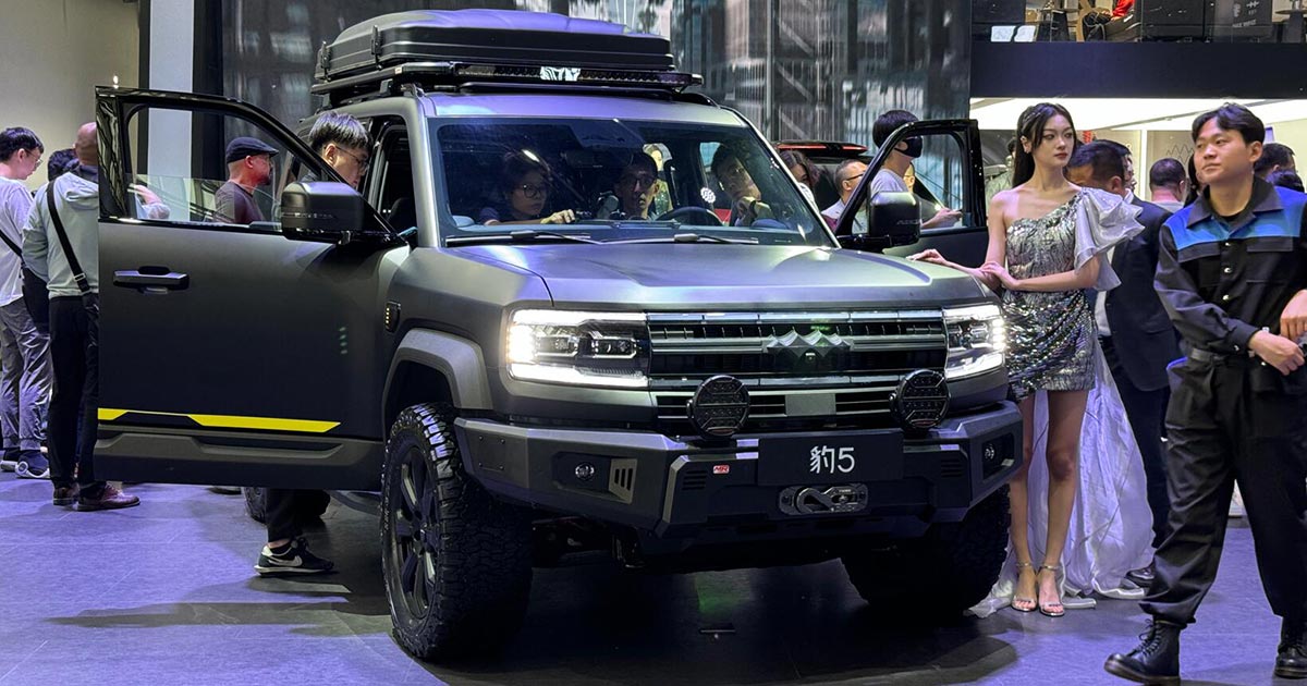 BYD Denza, Fang Cheng Bao start recruiting dealers, move away from direct sales-only model