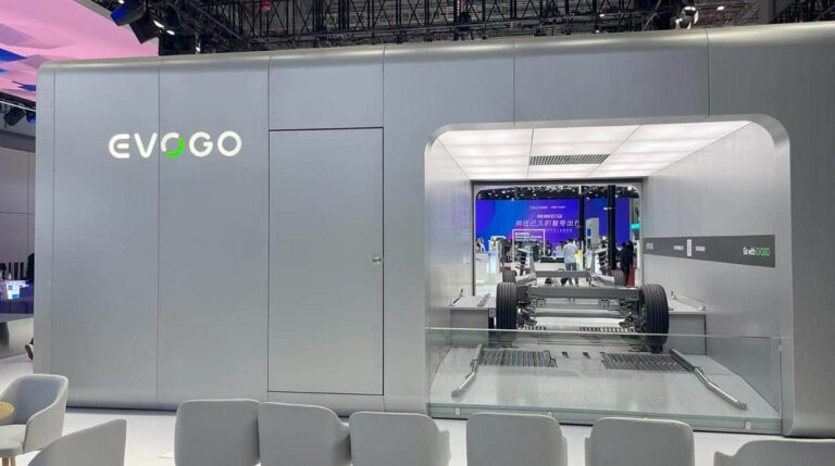 CATL, BAIC form partnership on skateboard chassis and battery swap