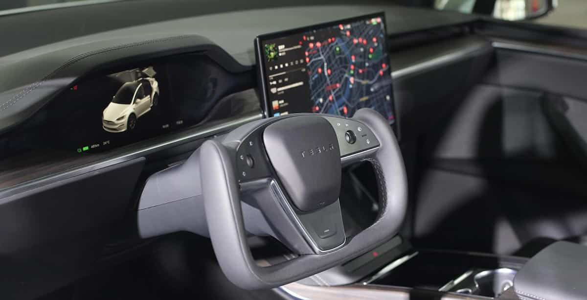 Xpeng CEO tests Tesla FSD V12 while visiting US