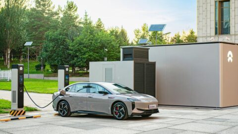 FAW Hongqi plugs into Nio's charging network