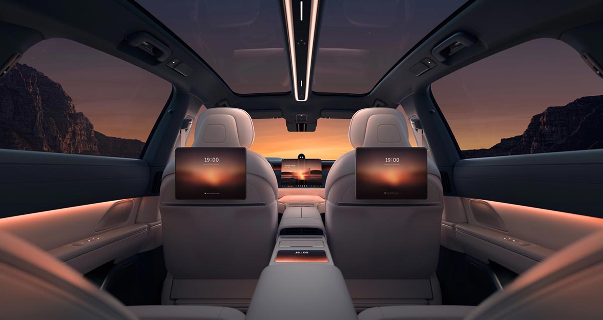 Spy shot reveals 1st glimpse of Nio ET9's interior