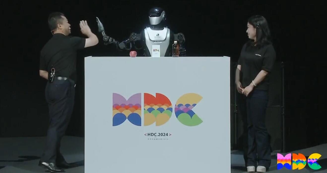 Nio validating use of 1st humanoid robot with Huawei's HarmonyOS at its factory, report says